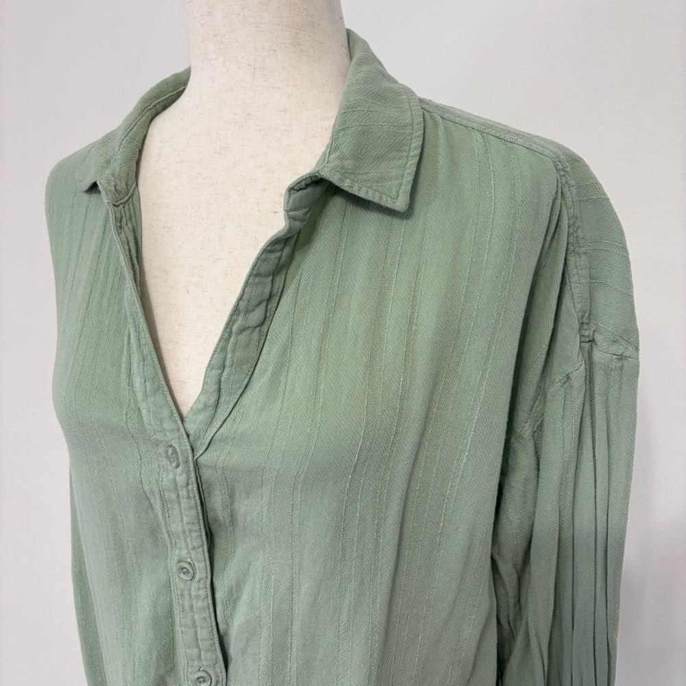 Cloth & Stone Green Linen Blend Button Up Long Sleeve Shirt Sz L - Picture 2 of 5